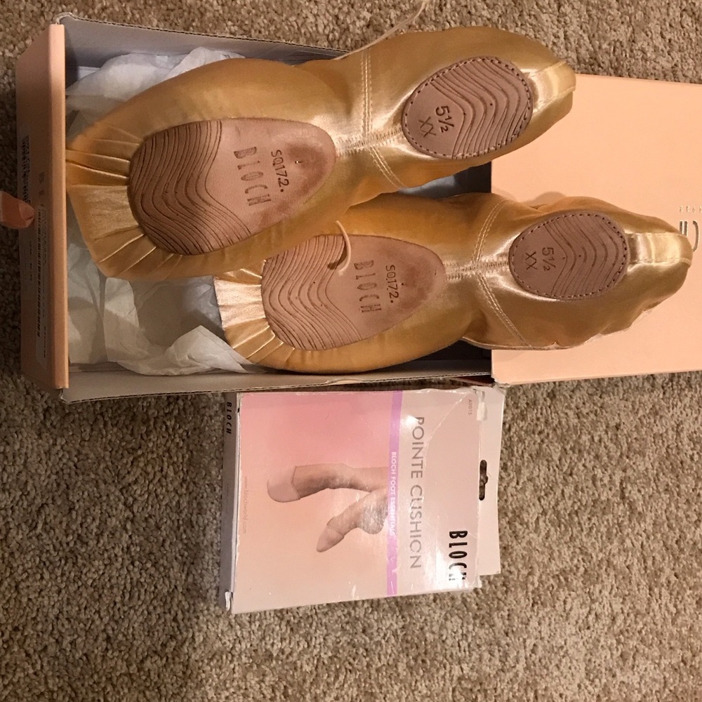 Bloch eurostretch pointe shoes